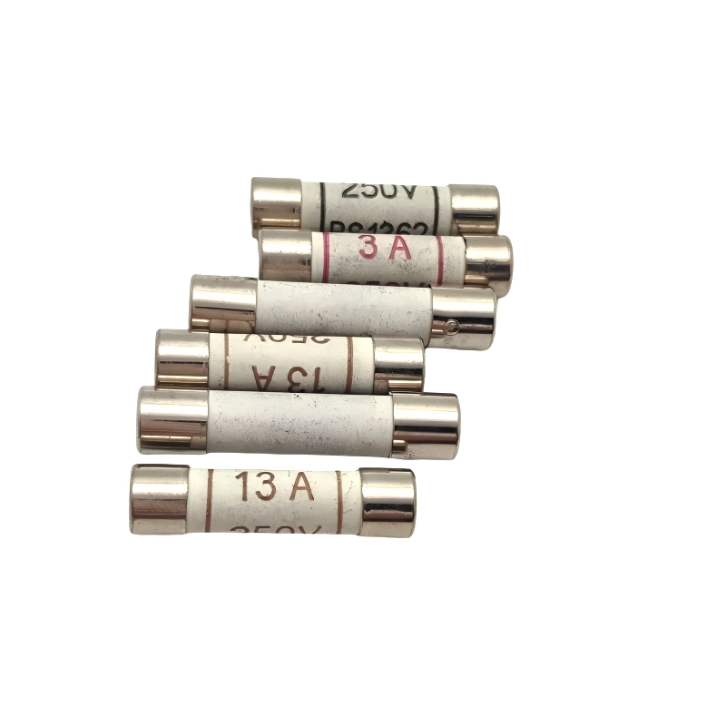  High Temp Resistant Heavy-Duty DC Ceramic Thermal Fuse & PV Fuse Holder 